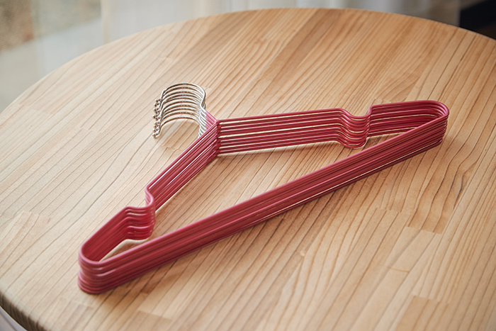 ハンガー すべらない 10本セット 通販 アンファンス EF-SR19 滑りにくいハンガー An-Sli 幅広 約 40cm 物干しハンガー えもんかけ 大きめ スリム ハンガー |  | 03