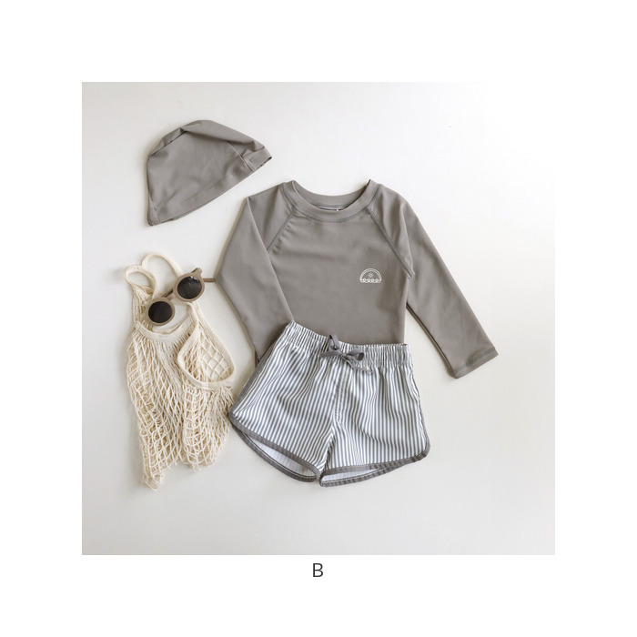 水着 セパレート 帽子 ベビー キッズ 通販 スイムパンツ 長袖 ラッシュガード パンツ 子ども用水着 子供用水着 スイムウェア UVカット 帽子付き セット 水着 |  | 13