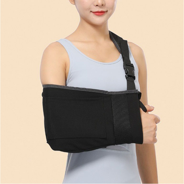 腕 吊り アーム ホルダー 通販 サポーター アームホルダー サポート 腕つり 腕吊り メッシュ 通気性 左右兼用 右左 腕サポーター 固定 男女兼用 スマホ収納 腕 |  | 10