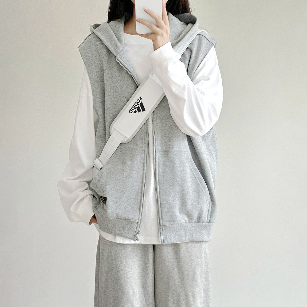 フード付きベスト レディース 通販 袖なしパーカー ノースリーブパーカー スウェットベスト フード付き ジップアップパーカー 体型カバー フード付きベスト | BACKYARD FAMILY | 01