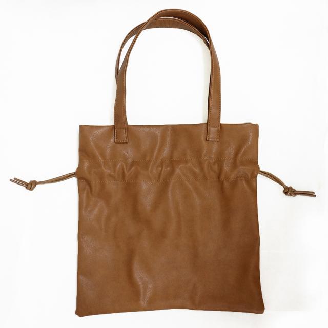 A.P.C. ブラックフェイクレザートートバッグ　巾着 kb143.jpg