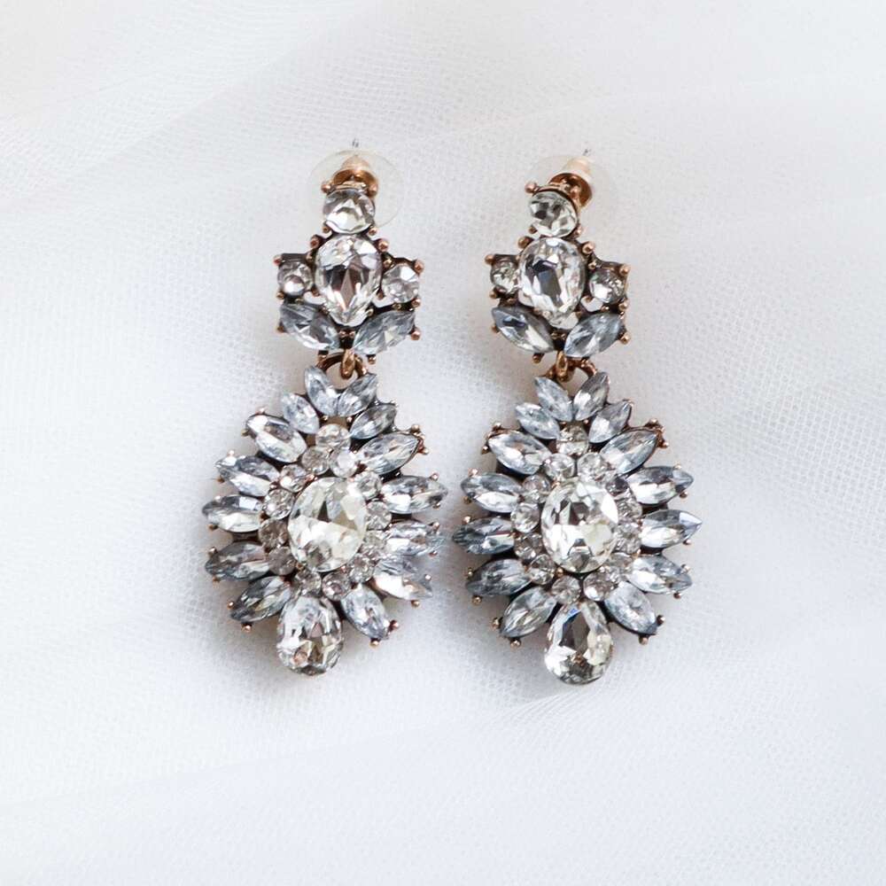 ブライダル ピアス 大ぶり 通販 ブライダルピアス ブライダルアクセサリー ウェディングアクセサリー 揺れるタイプ ゆれる 結婚式 花嫁 新婦 披露宴 ブライダル |  | 01