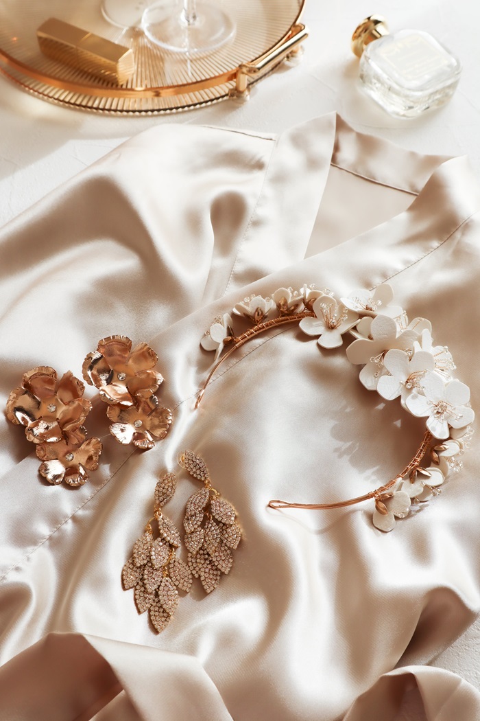 ブライダル ピアス 大ぶり 通販 ブライダルピアス ブライダルアクセサリー ウェディングアクセサリー リーフモチーフ 揺れるタイプ ゆれる 結婚式 ブライダル |  | 12