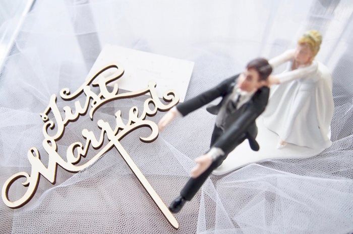 ケーキトッパー 結婚式 通販 ケーキ トッパー ウェディングケーキトッパー ウェディング ブライダル Just Married 筆記体 文字 木製 ケーキトッパー |  | 04