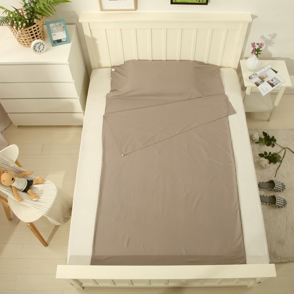 寝袋 インナーシュラフ 旅行 通販 インナーシーツ トラベルシーツ インナー シュラフ 収納袋付き 折り畳み 持ち運び コンパクト 携帯 封筒型 枕カバー付き 寝袋 | ブランド登録なし | 12