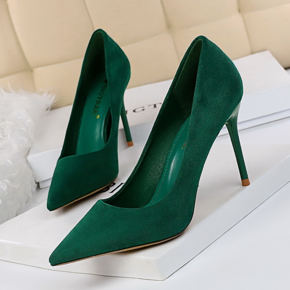 ハイヒール パンプス ポインテッドトゥ 9cm 通販 ブライダルシューズ ヒール ピンヒール スエード調 ベルベット 痛くなりにくい 脱げない 歩きやすい | BACKYARD FAMILY | 03