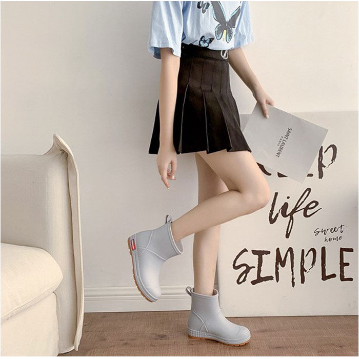 レインブーツ レディース ショート 通販 ウォーターブーツ 長靴 雨靴 防水シューズ ラバーシューズ ショートブーツ 滑り止め 防水性 男女兼用 レインブーツ |  | 06