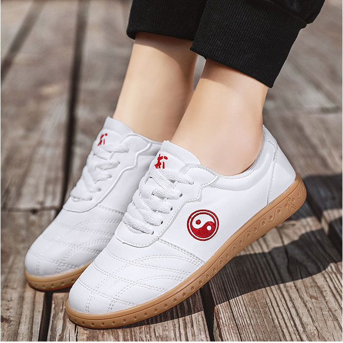 太極拳 シューズ 通販 太極拳靴 カンフーシューズ スポーツショーズ スニーカー くつ クツ 功夫靴 運動靴 軽量 通気性 レースアップ 疲れにくい シンプル 太極拳 |  | 05