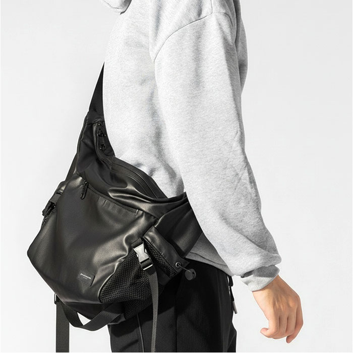 ショルダーバッグ メンズ 斜めがけ かっこいい 通販 ボディバッグ 斜めがけバッグ ボディーバッグ ショルダーバック ボディバック 大きめ ショルダーバッグ |  | 12