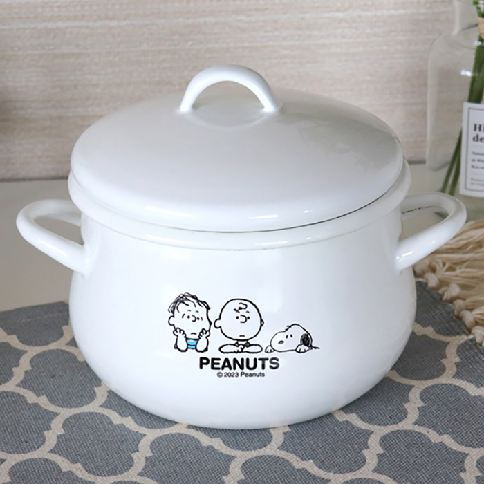 スヌーピー ホーロー両手鍋16cm 楽天市場】スヌーピー SNOOPY ホーロー 両手鍋16cm 日本製