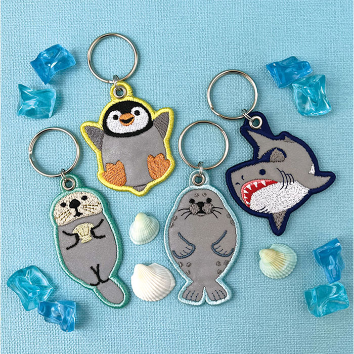 リフレクター キーホルダー 大人 通販 キーリング キーチャーム 反射キーホルダー チャーム 通学 通勤 反射 夜間 刺繍 交通安全 おしゃれ オシャレ リフレクター |  | 16