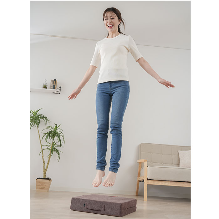 体幹ぴょんぴょん ホップステッパー スリム 通販 トランポリンクッション 踏み台昇降 トランポリン クッション オットマン エクササイズ 体幹ぴょんぴょん | ニーズ | 05