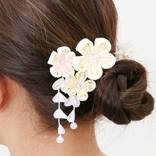 和装 髪飾り 通販 ヘアアクセサリー ヘアアクセ つまみ細工 へッドアクセサリー 着物 髪飾りセット uピン コーム ピン ヘアピン まとめ髪 お団子 ヘア 和装 |  | 08