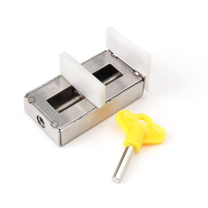 窓 防犯 ストッパー 通販 窓ストッパー 窓ロック チャイルドロック 転落防止 子供 鍵 後付け マドロック 補助錠 網戸 補助ロック 穴あけ 不要 サッシ 窓用 窓 |  | 08