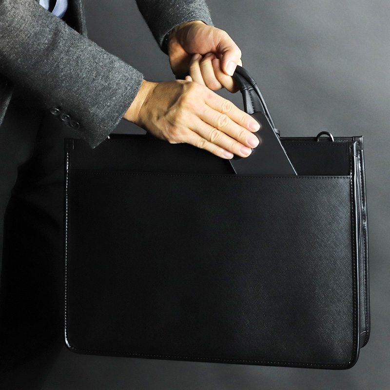 【美品】 タケオキクチ ブリーフケース ビジネス 2WAY ショルダー A4収納 TAKEO KIKUCHI（タケオキクチ） 限定品 ビジネスバッグ ナビ限定