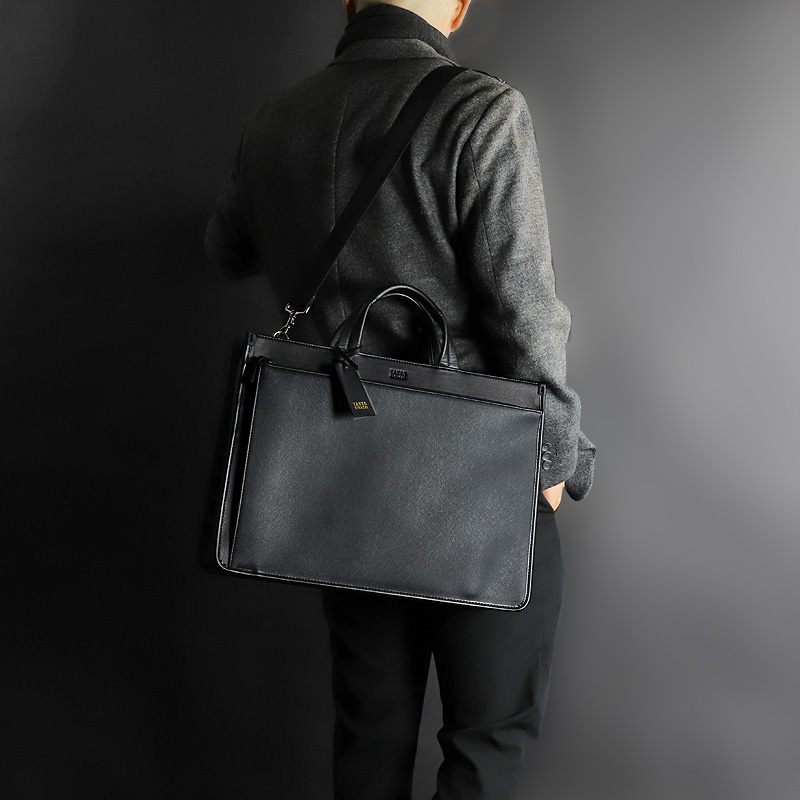 専用　新品　タケオキクチ　ビジネスバック TAKEO KIKUCHI（タケオキクチ） 限定品 ビジネスバッグ ナビ限定
