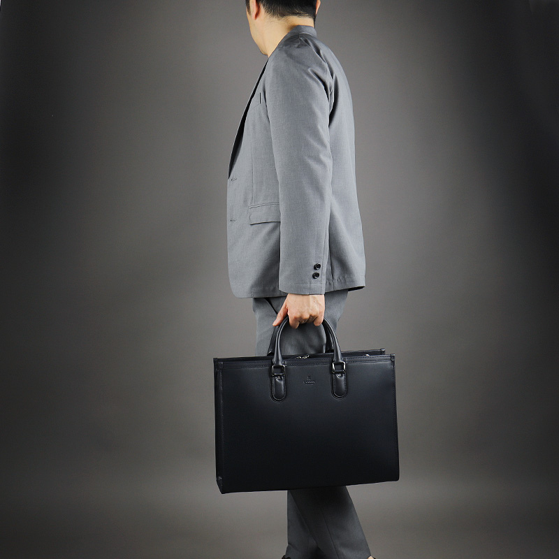 みー LANVIN COLLECTION ランバンコレクション ニューフロー ビジネスバッグ