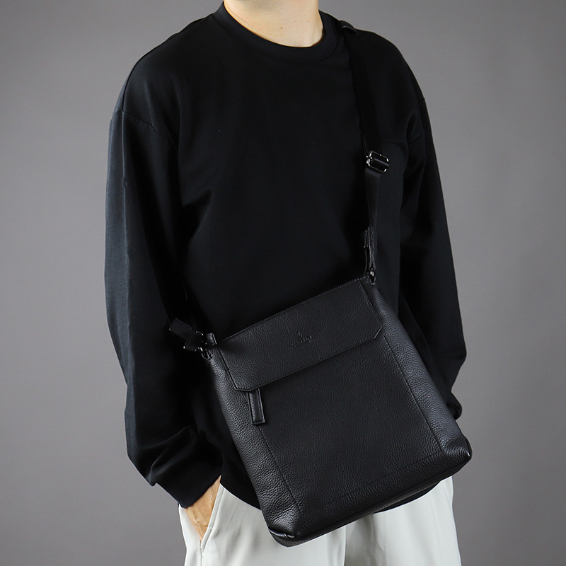 LANVIN COLLECTION ランバンコレクション カンヌ ショルダーバッグ 斜め掛けバッグ 肩掛け 285111 B5 A5 軽量 牛革 本革 撥水 軽量 レザー メンズ 正規品の画像