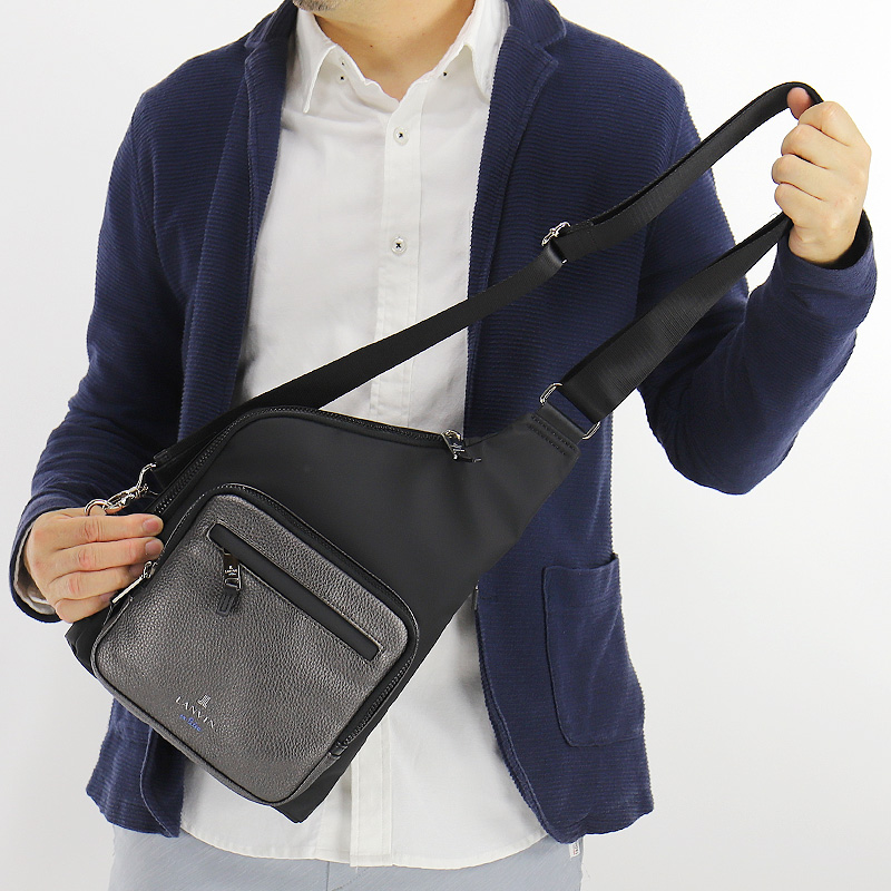 美品✨️LANVI en Bleu ランバンオンブルー ボディバッグ　レザー　黒 ランバン オン ブルー ボディバッグ メンズ ブランド LANVIN en Bleu