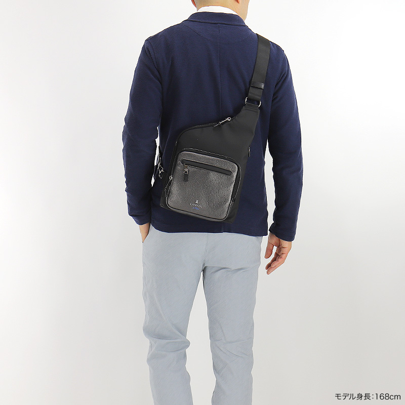 LANVIN en Bleu 限定品 ランバンオンブルー ボディバッグ ドレッセ