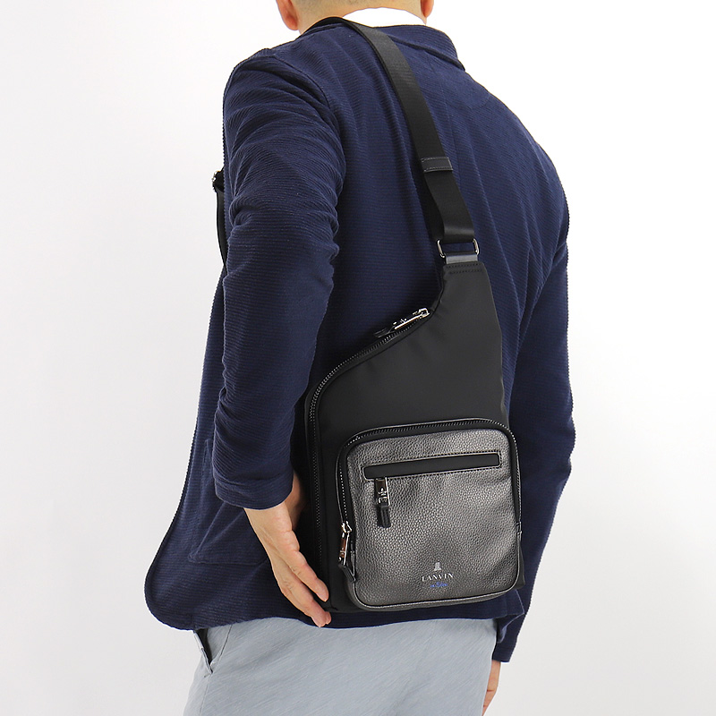 LANVIN en Bleu 限定品 ランバンオンブルー ボディバッグ ドレッセ