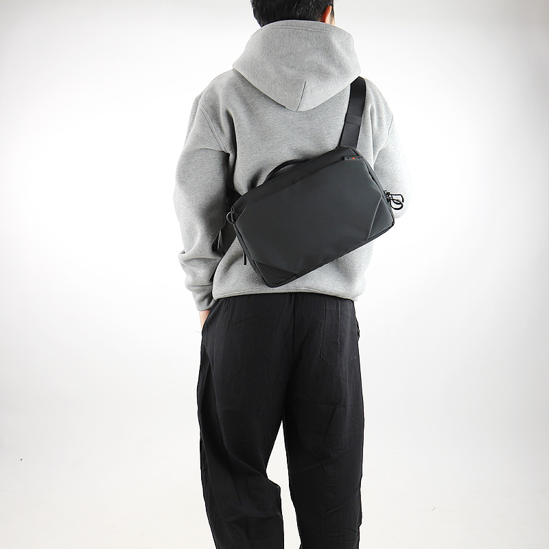 IS/IT（イズイット） ループ ショルダーバッグ ボディバッグ ワン