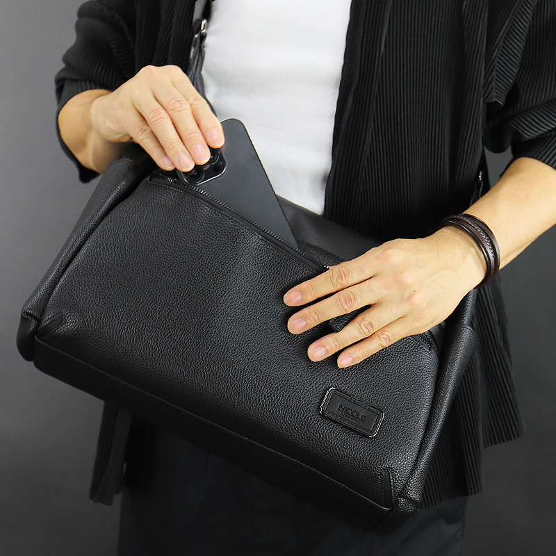 NICOLE（ニコル） リープス ショルダーバッグ 舟形ショルダーバッグ