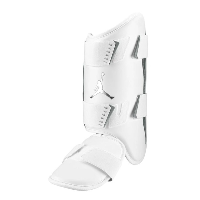 新品★NIKE JORDAN フライ バッターズレッグガード 左打者用 NIKE（ナイキ） ジョーダン フライ バッターズ レッグガード 左打者用