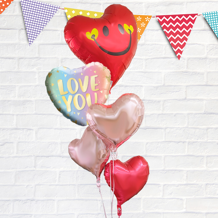 バルーン電報 スマイルハートと3つのハート浮き型バルーン 誕生日 結婚式 二次会 開店祝い 発表会 記念日 祝電 パーティ おしゃれ ハート バルーン ギフト | ブランド登録なし | 01