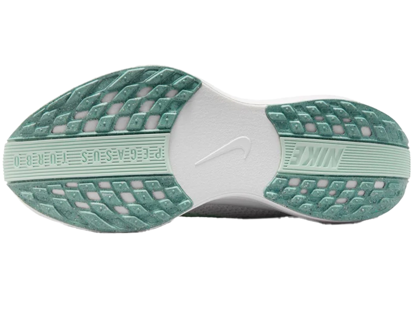 NIKE（ナイキ） 女性 レディース シューズ W PEGASUS PLUS ウィメンズ