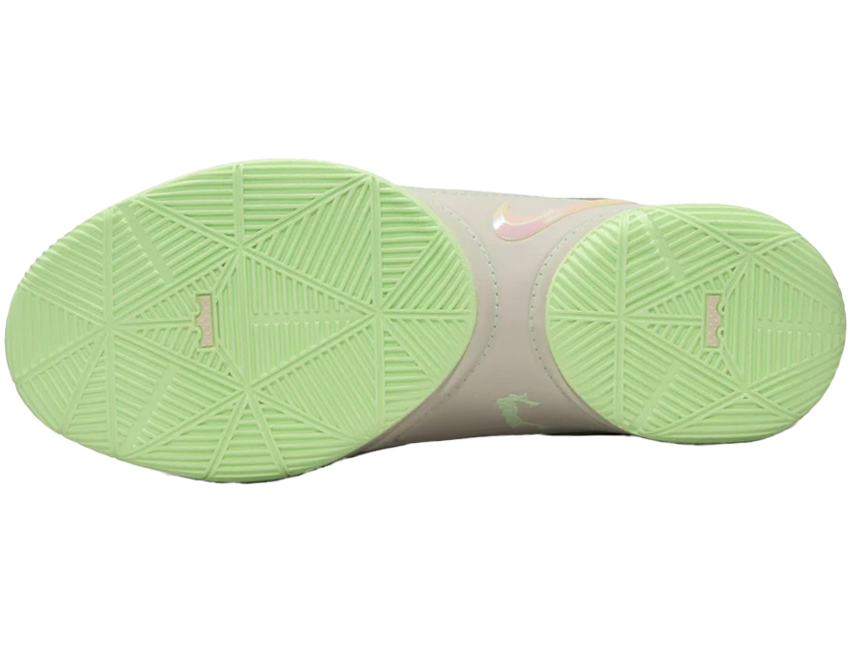 NIKE(ナイキ) 男性 メンズ シューズ LEBRON XXII EP レブロン 22 EP NIKE(ナイキ) 男性 メンズ シューズ LEBRON XXII EP レブロン 22 EP