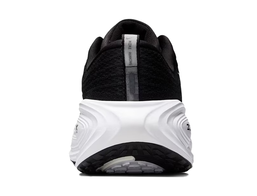 NIKE（ナイキ） 男性 メンズ シューズ VOMERO PLUS ボメロ プラス