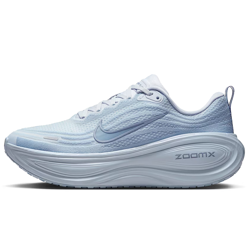 Nike Vomero Plus ナイキ ボメロ プラス 美品 ナイキ ボメロ プラス、クッショニングを極めるボメロ プレミアムは