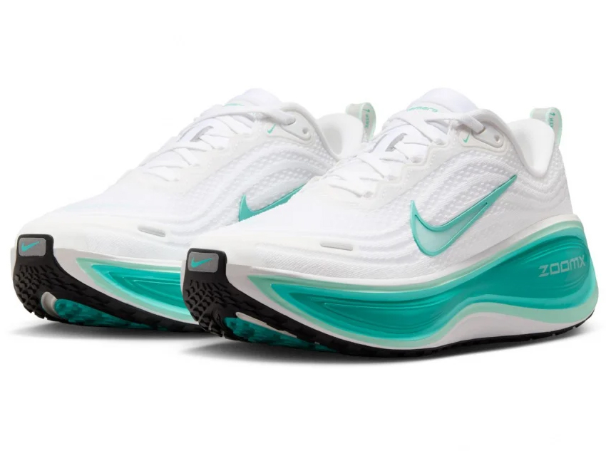NIKE（ナイキ） 女性 レディース シューズ W VOMERO PLUS ウィメンズ