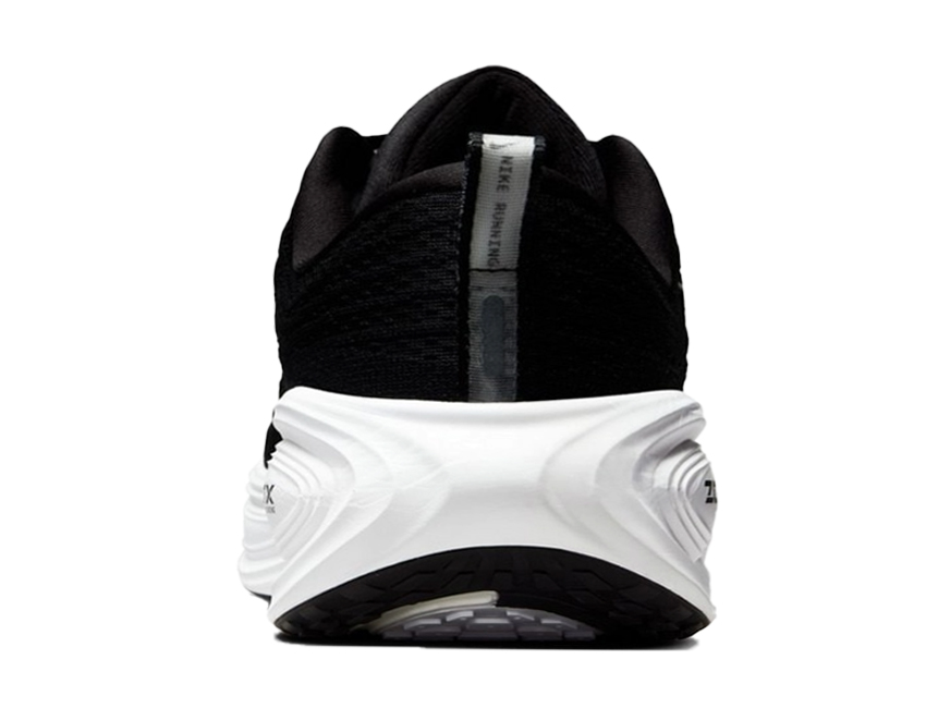 NIKE（ナイキ） 男性 メンズ シューズ VOMERO PLUS WIDE ボメロ プラス