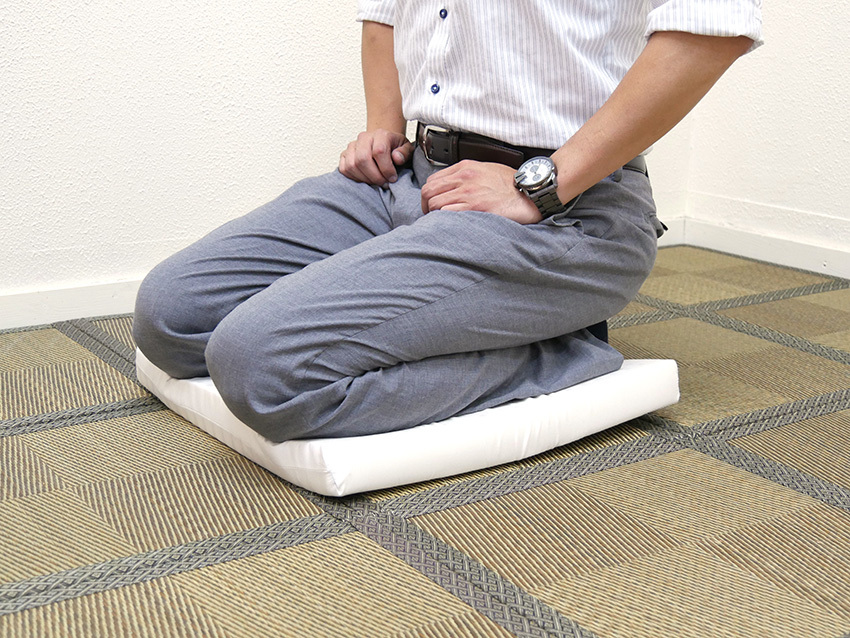 とにかく快適 ラテックス クッション 長時間座れる高反発お尻が痛く