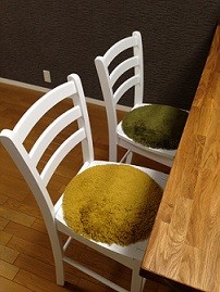 白いカウンターチェアのご利用写真