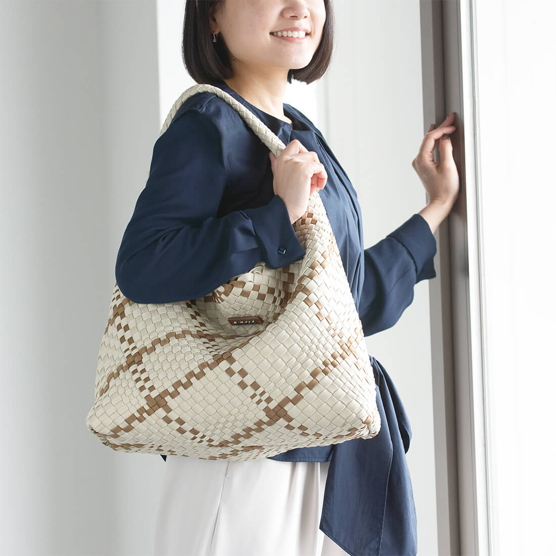 BARCOS バルコス　バイカラーメッシュトートバッグ　ブラック×ブルー BARCOS バイカラーメッシュ1本手トートバッグ レディース 全3色