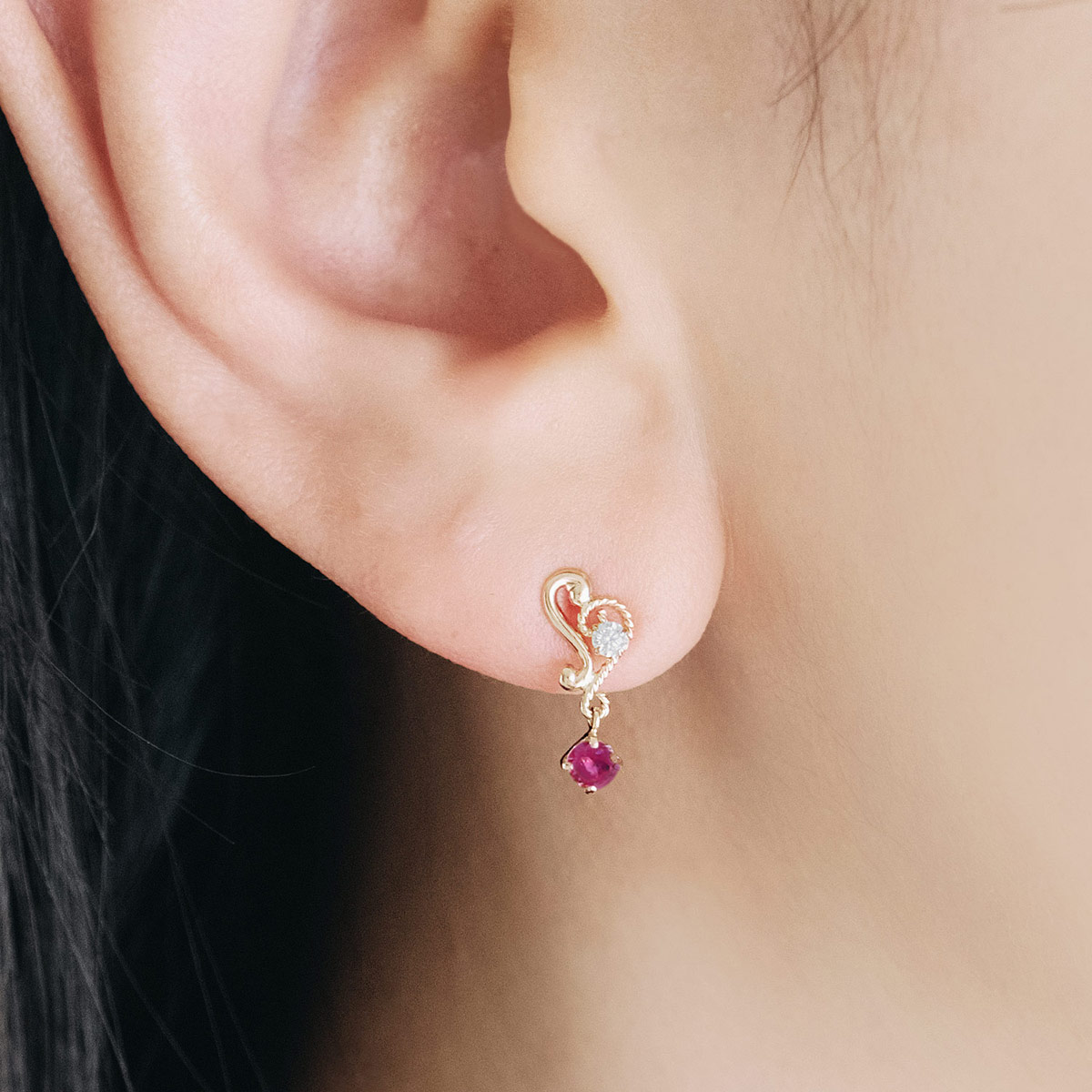 7月誕生石 ピアス 18金 レディース ルビー 可愛い ハート 18k ゴールド