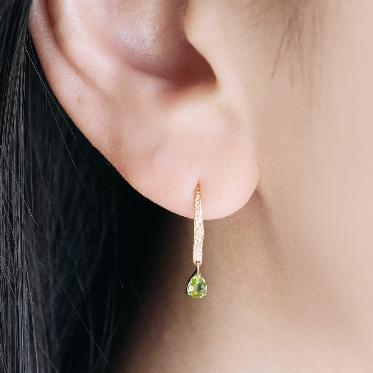 18金ピアス フック ペリドット 18k レディース K18 ゴールド