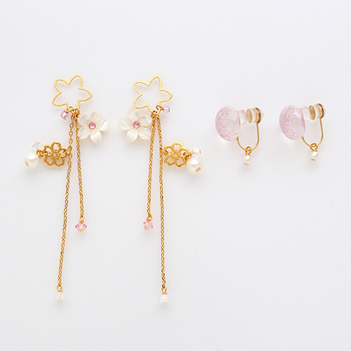 清水坂ガラス館　ピアス　レザヴェル　限定品　【値下げ】 清水坂ガラス館 ピアス レザヴェル 限定品 【値下げ】 京都清水