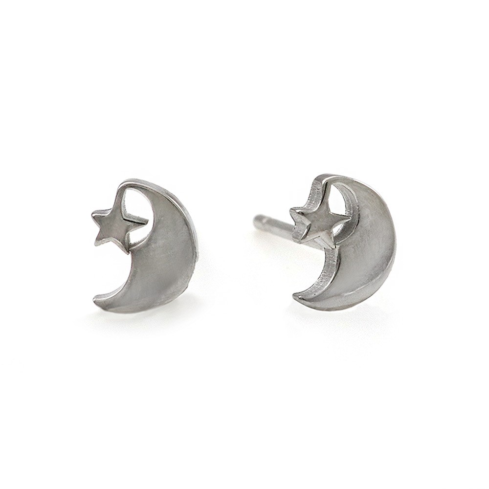 413Fi【高品質】音楽ピアス　SV　音符　ト音記号　左右非対称　上品　シンプル ピアス 《ト音記号＆ハ音記号》 720993 ☆ 音楽雑貨