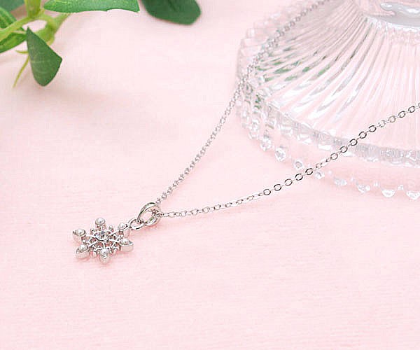 ネックレス レディース 雪の結晶 アクセサリー ゴールド シルバー