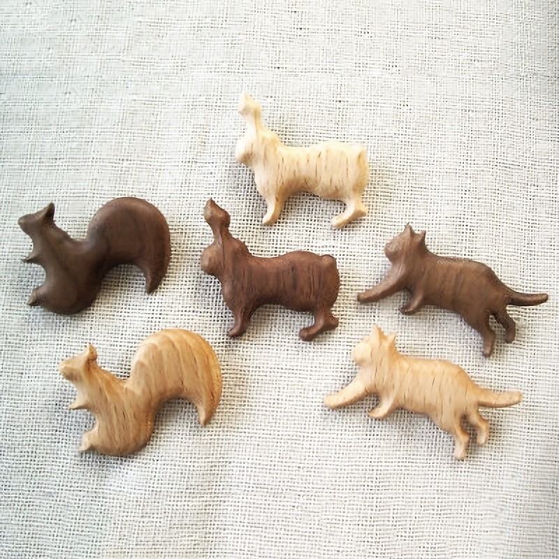 なめらかブローチ