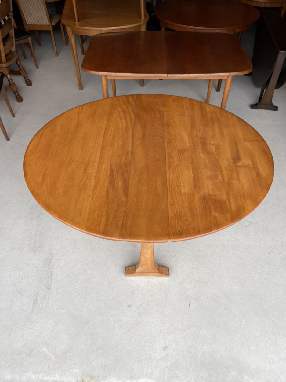 VINTAGE アーコール Ercol 丸い ダイニングテーブル イギリス製