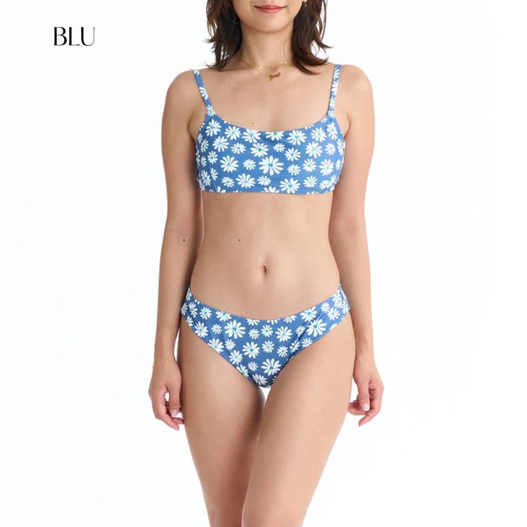 ROXY（ロキシー） 4点セット ラッシュTシャツ ボードショーツ付き