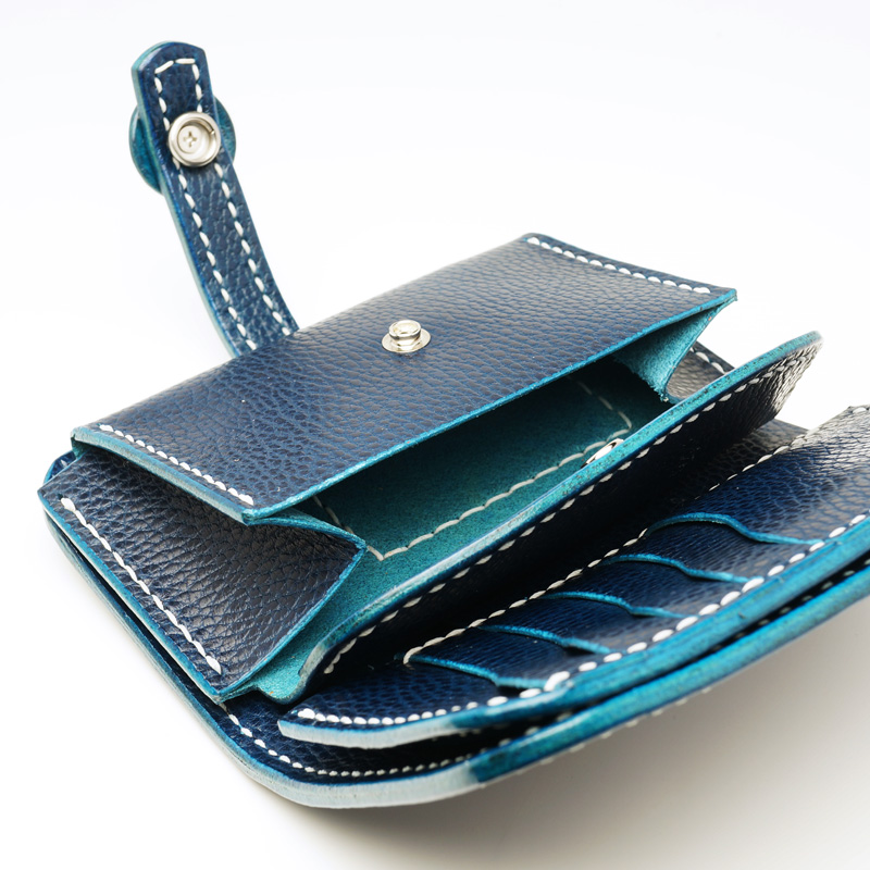 IDシリーズ ミドルウォレット ミドルサイズ ポケットサイズ 本革