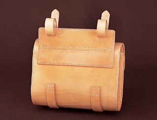 サドルバッグ 中Aタイプ 黒 リアサイドバッグ レザーバッグ ツール