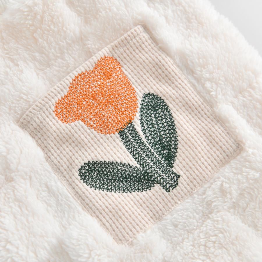 新商品 犬服 ドッグウェア 両面ボア フラワー刺繍 ベスト 秋冬 防寒