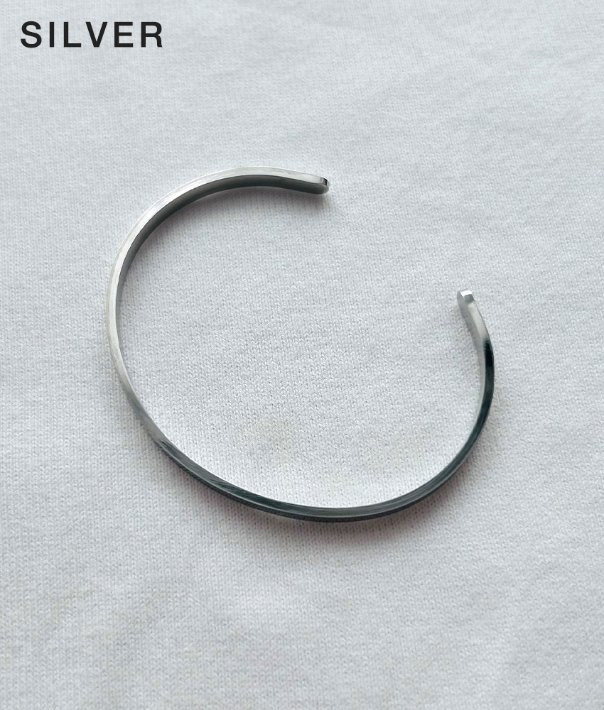HYKE シルバーバングル Fサイズ　ハイク　アクセサリー シルバー バングル シンプル 925 アクセサリー ブレスレット 箱